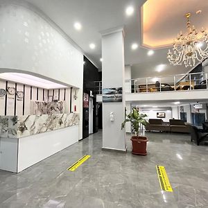Madi hotel